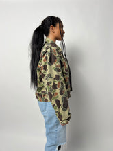 Load image into Gallery viewer, Hunting Jacket Vintage 90s Cropped Camo Print Canvas Jacket - Brown 90s Carhartt Style Canvas Workwear Bomber Jacket
