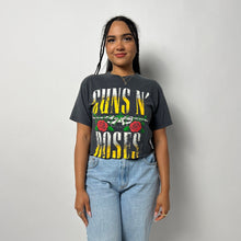 Load image into Gallery viewer, Guns n Roses Band Shirt, Festival Clothing Rock Band T-Shirt, Vintage Guns n Rosses Tshirt
