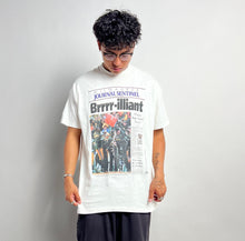 Load image into Gallery viewer, Green Bay Packers Shirt Vintage Milwaukee Newspaper Shirt 1997
